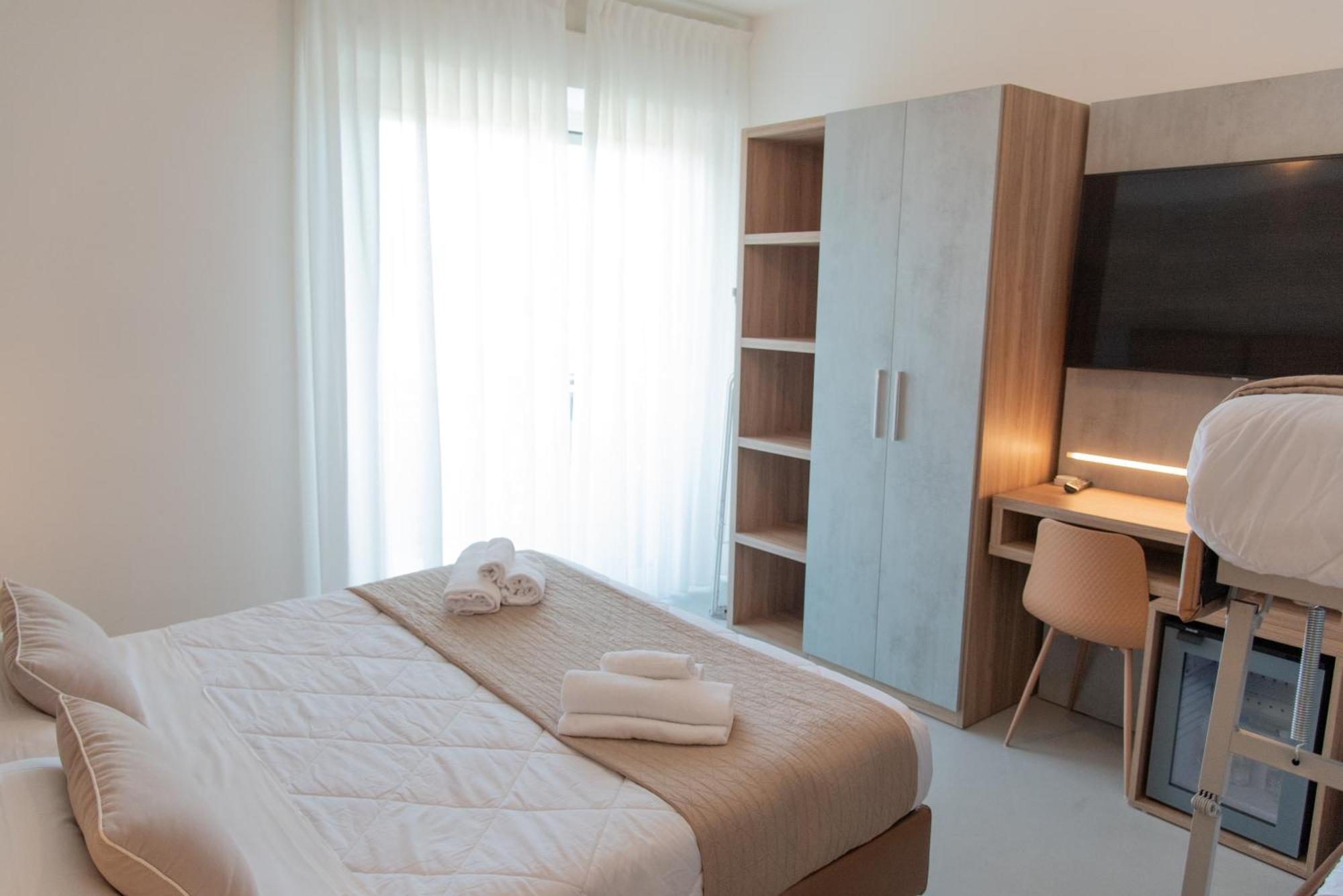Hotel Maestri Riccione Exterior foto